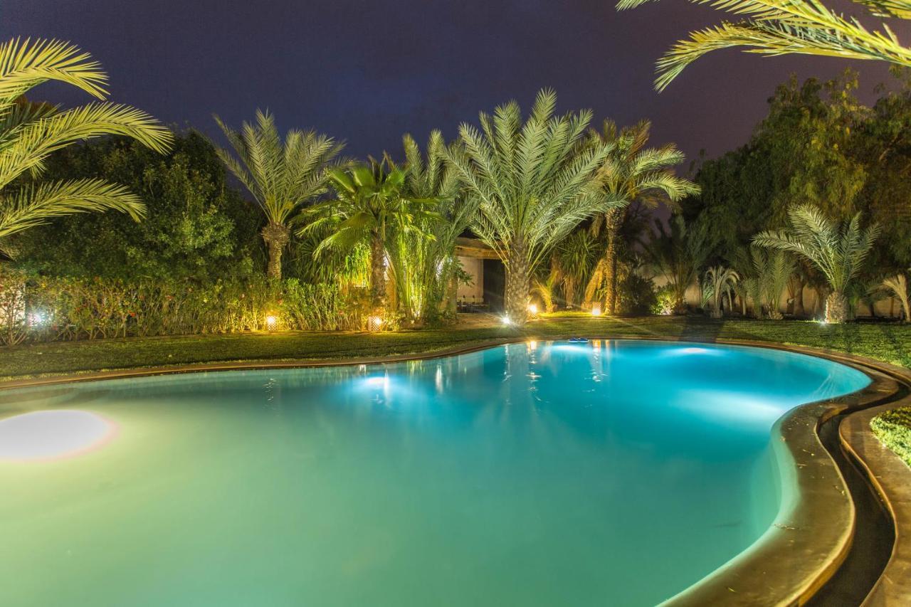 Chambre Triple - Vue sur la Piscine