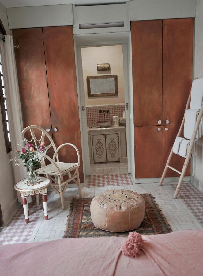 Chambre Double ou Lits Jumeaux avec Salle de Bains Privative